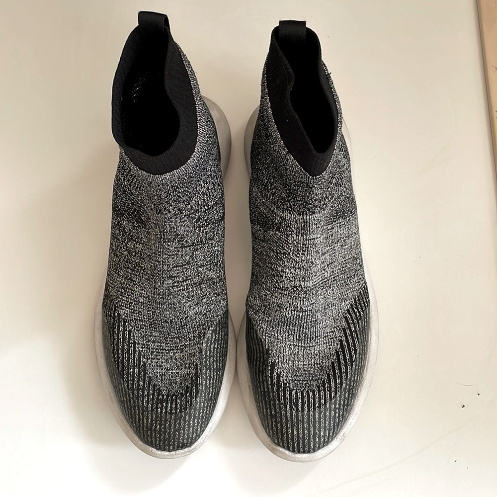 ALDO sneakers, 8.5 in silver